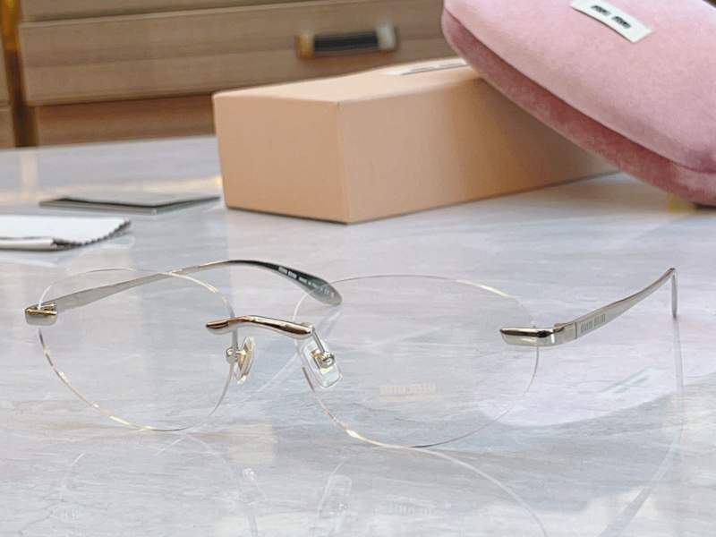 MIU MIU